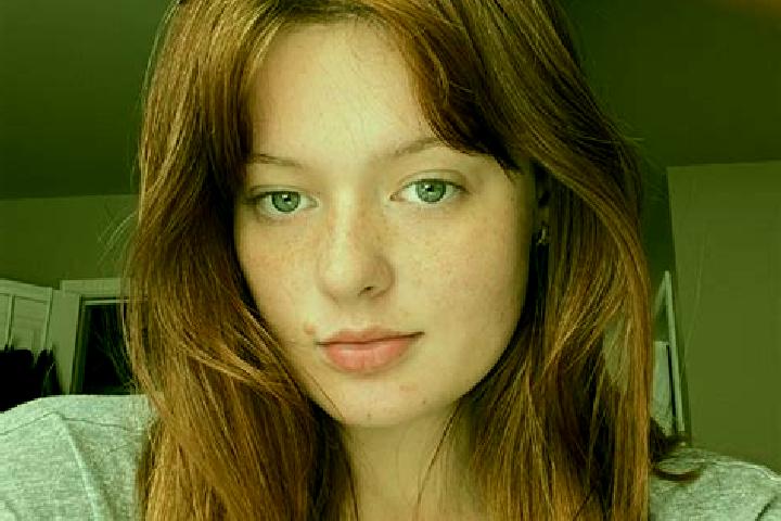 Ellie, 28, a red blue-eyed indian companion based in Pray. Offering Overnight, Prostate Massage, 69. Available for incall and outcall, day and evening dates.