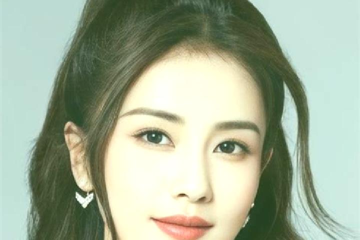 Ellie, 28 — Escort in Bailu, China