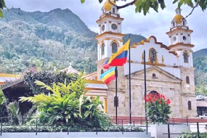 Ellie, 28 — Escort in Caqueza, Colombia
