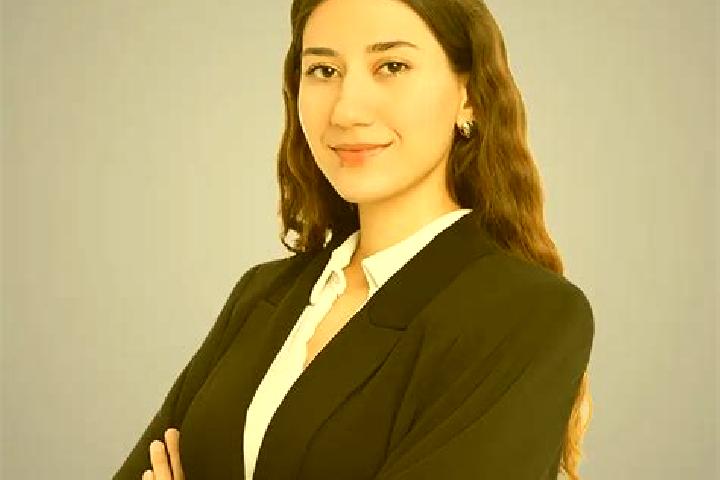 Ellie, 28 — Escort in Karabudak, Turkey