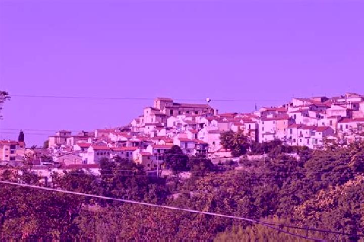 Ellie, 28 — Escort in Manoppello, Italy