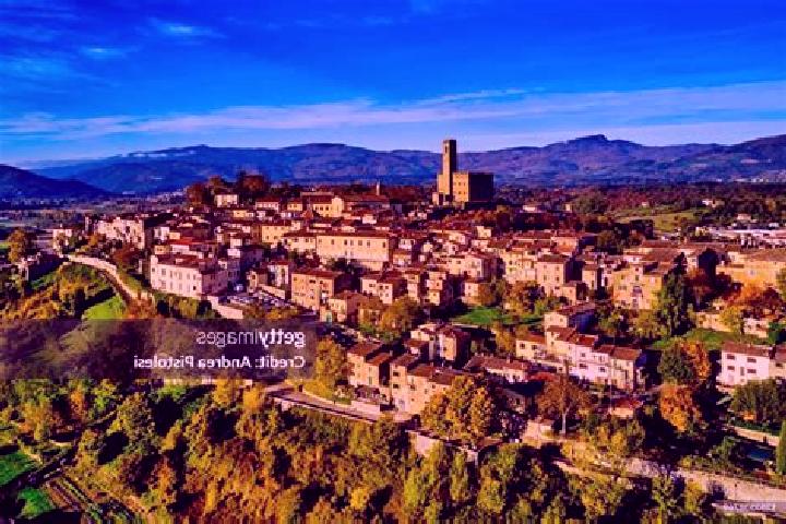 Ellie, 28 — Escort in Poppi, Italy