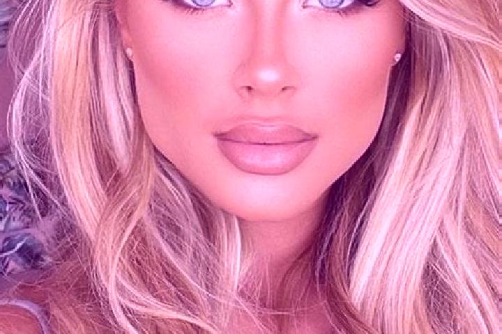 Ellie, 29, a blonde blue-eyed latina companion based in Colon. Offering Domination, Striptease. Available for incall and outcall, day and evening dates.