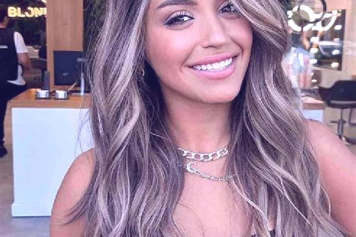 Ellie, 29, a dark blonde brown-eyed middle eastern companion based in Palmira. Offering Overnight, A-Level, Duos. Available for incall and outcall, day and e...