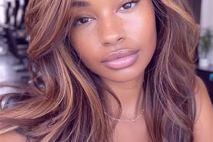 Ellie, 29, a dark blonde brown-eyed middle eastern companion based in Senterada. Offering Overnight, Couples, Domination, Dinner Date. Available for incall a...
