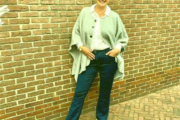 Ellie, 29 — Escort in Hellum, Netherlands