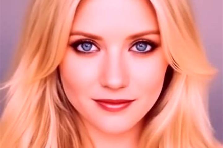Ellie, 30, a blonde amber-eyed indian companion based in Umanskiy. Offering Striptease, BDSM, Massage, Duos, Roleplay. Available for incall and outcall, day ...