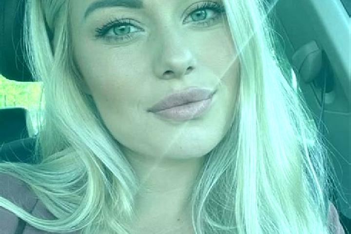 Ellie, 30, a blonde hazel-eyed asian companion based in Mramor. Offering Prostate Massage, Roleplay, Massage, Overnight. Available for incall and outcall, ov...