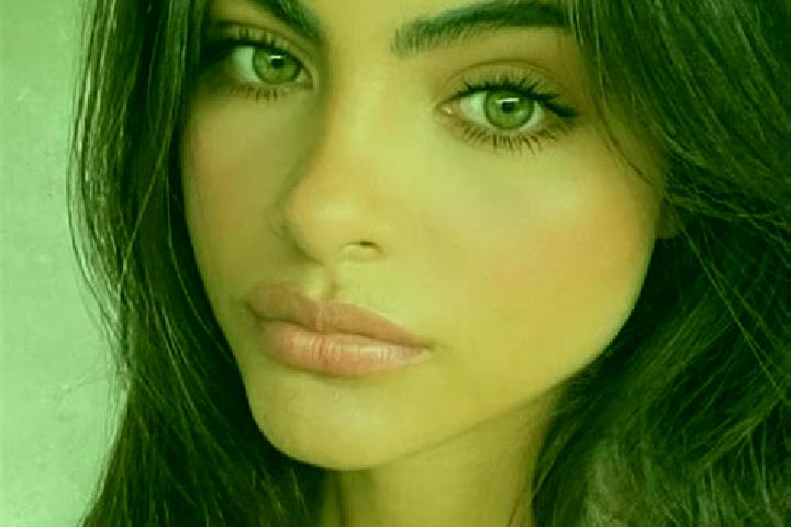 Ellie, 30, a brunette green-eyed indian companion based in Maillebois. Offering Duos, Party Girl, Domination. Available for incall and outcall, overnight boo...