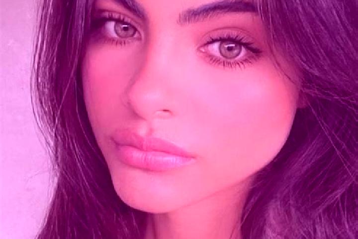Ellie, 30, a brunette grey-eyed indian companion based in Estibeaux. Offering Party Girl, BDSM, Couples, Fetish. Available for incall and outcall, day and ev...