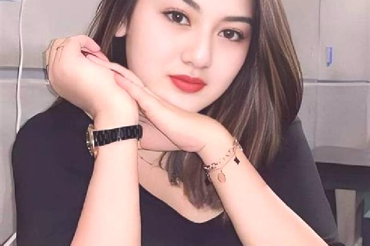Ellie, 30 — Escort in Banjar Cempaga, Indonesia