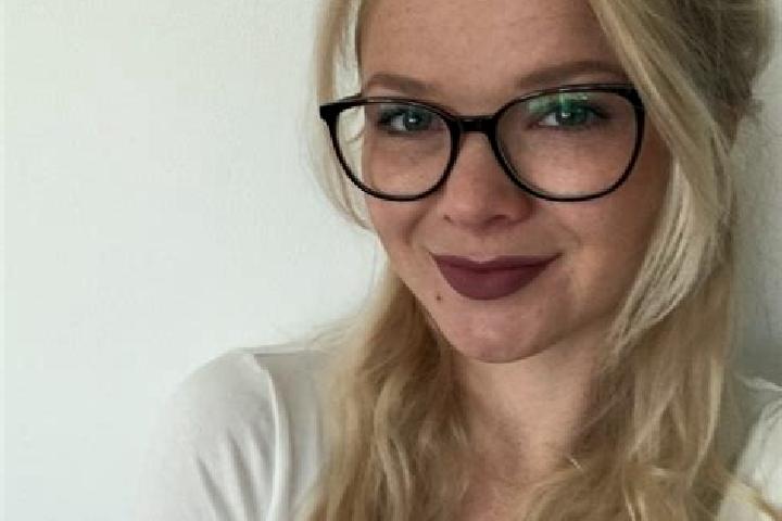 Ellie, 30 — Escort in Vroutek, Czech Republic