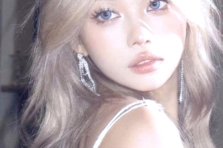 Ellie, 31, a blonde grey-eyed asian companion based in Torchiagina. Offering GFE, Tantra, Prostate Massage, Massage. Available for incall and outcall, overni...