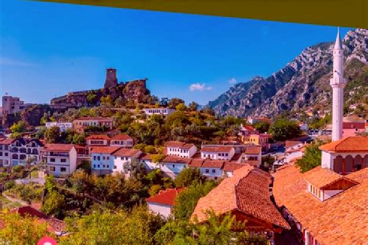 Ellie, 31 — Escort in Banaj, Albania