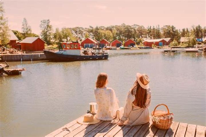 Ellie, 31 — Escort in Meri-Rastila, Finland