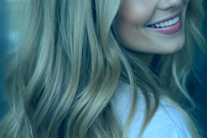 Ellie, 32, a blonde hazel-eyed indian companion based in Najasa. Offering 69, OWO, Duos. Available for incall and outcall, overnight bookings available.