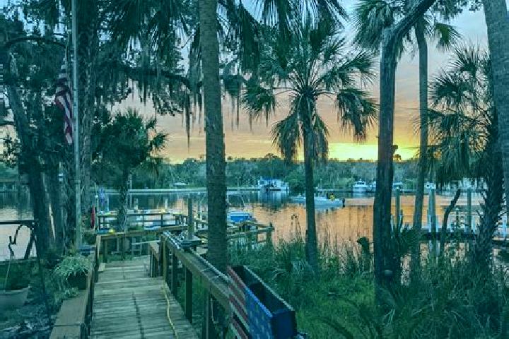 Ellie, 32 — Escort in Homosassa, United States