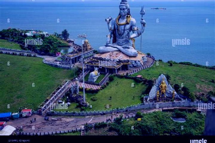 Ellie, 32 — Escort in Murudeshwara, India