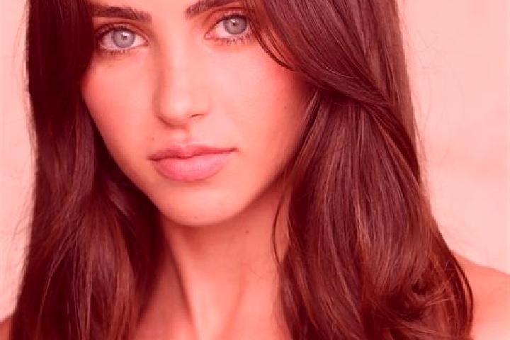 Ellie, 33, a black brown-eyed european companion based in Winteringham. Offering Deep French Kissing, Domination, Travel Companion, 69. Available for incall ...