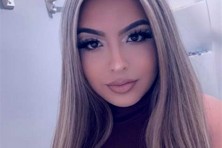 Ellie, 33, a blonde brown-eyed latina companion based in Terontola. Offering 69, BDSM, Party Girl, Roleplay, Striptease. Available for incall and outcall, da...