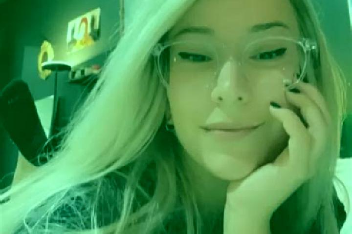 Ellie, 33, a blonde grey-eyed mixed companion based in Fivepointville. Offering Deep French Kissing, Striptease, GFE, Girlfriend Experience, Overnight. Avail...