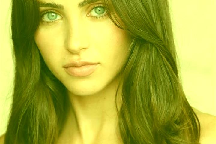Ellie, 33, a chestnut dark-eyed latina companion based in Taka-Toeoeloe. Offering Travel Companion, Roleplay, BDSM, Overnight, Striptease. Available for inca...