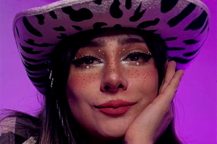 Ellie, 33 — Escort in Bomintza, Mexico