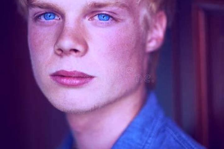 Ellie, 34, a blonde blue-eyed caribbean companion based in Balengbeng. Offering Fetish, Roleplay, Deep French Kissing, OWO. Available for incall and outcall,...