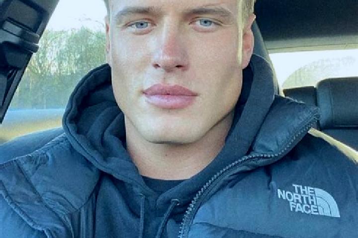 Ellie, 34, a blonde dark-eyed slavic companion based in Aleksandrov Gay. Offering Couples, 69, Fetish, Striptease, Roleplay. Available for incall and outcall...