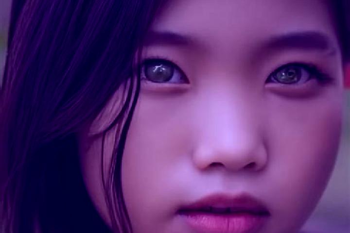 Ellie, 34, a red green-eyed asian companion based in Gardesti. Offering OWO, Prostate Massage. Available for incall and outcall, day and evening dates.
