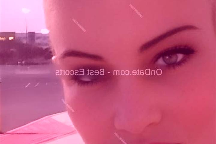 Ellie, 34 — Escort in Moguyao, China