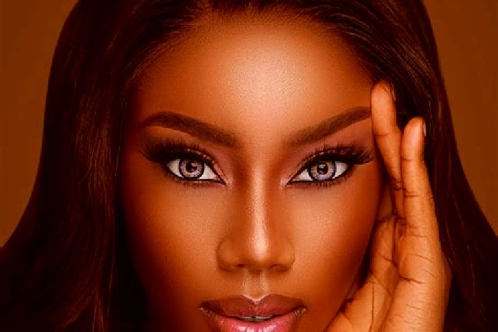 Ellie, 35, a chestnut blue-eyed ebony companion based in Blama. Offering OWO, Striptease, Domination. Available for incall and outcall, overnight bookings av...