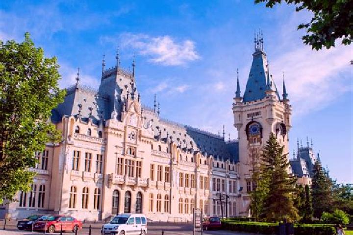 Ellie, 35 — Escort in Ciresa, Romania
