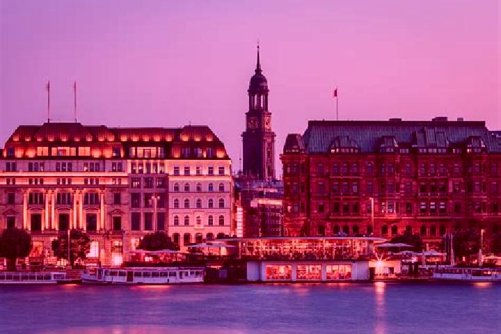 Ellie, 35 — Escort in Hammarkullen, Sweden
