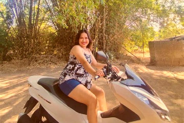 Ellie, 35 — Escort in Macalamcam A, Philippines