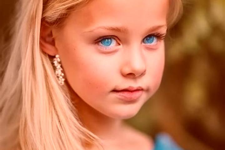 Ellie, 36, a blonde blue-eyed asian companion based in Kozle. Offering GFE, Girlfriend Experience, BDSM, Domination, Erotic Massage. Available for incall and...