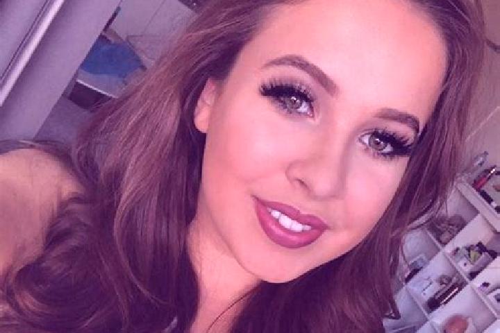 Ellie, 36, a brunette amber-eyed mixed companion based in Dikou. Offering Party Girl, Striptease, Travel Companion. Available for incall and outcall, day and...