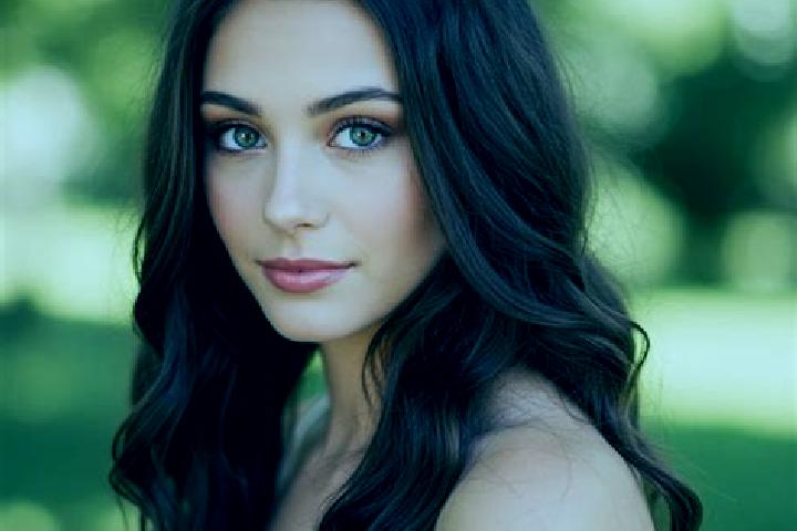 Ellie, 36, a brunette hazel-eyed slavic companion based in Augusto Correa. Offering Girlfriend Experience, Dinner Date, Party Girl, Domination. Available for...