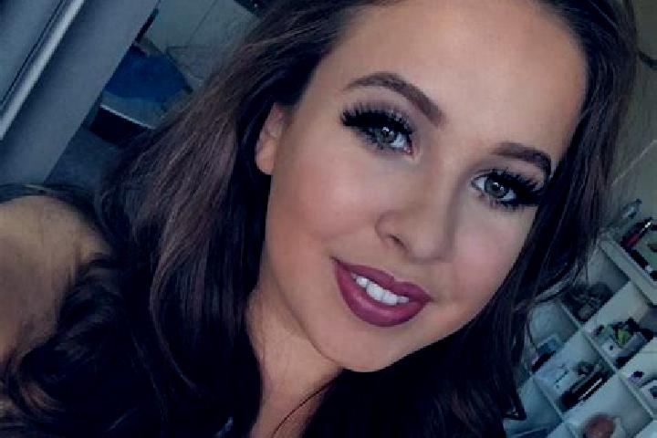 Ellie, 37, a blonde brown-eyed mixed companion based in Quinto di Treviso. Offering Girlfriend Experience, Couples, Deep French Kissing, Striptease. Availabl...