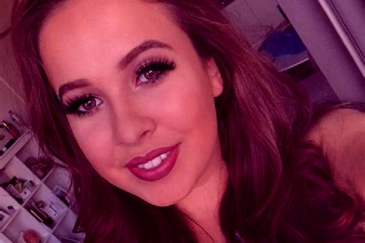 Ellie, 37, a chestnut amber-eyed ebony companion based in Drayton. Offering Girlfriend Experience, Party Girl, Overnight, Erotic Massage. Available for incal...