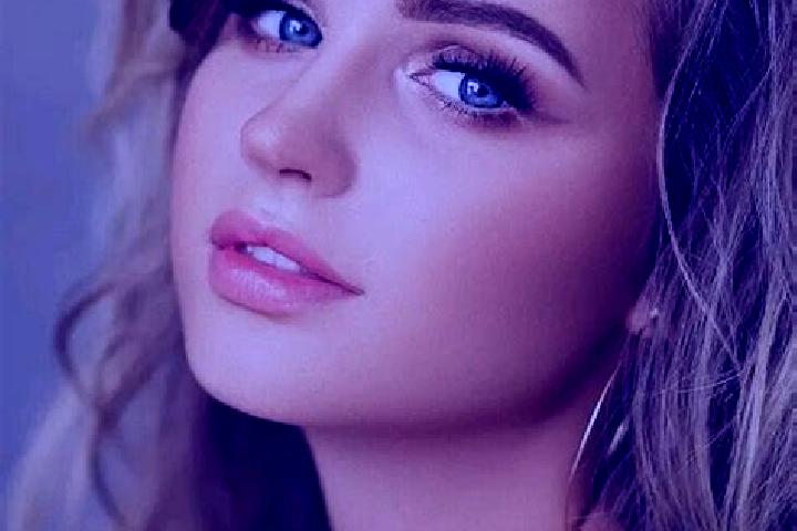 Ellie, 37, a dark blonde blue-eyed middle eastern companion based in Sajobabony. Offering Deep French Kissing, 69, Tantra. Available for incall and outcall, ...