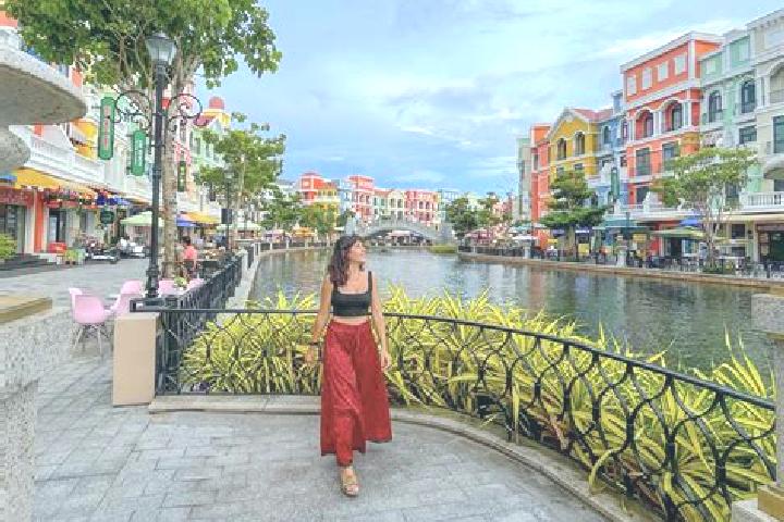 Ellie, 37, a dark blonde green-eyed caribbean companion based in Thi Tran Phu My. Offering GFE, Massage, Girlfriend Experience. Available for incall and outc...