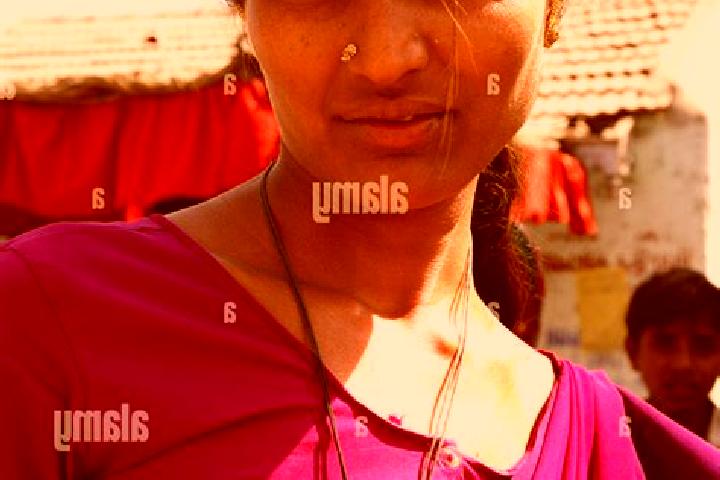 Ellie, 37, a red blue-eyed indian companion based in Nizzan. Offering Party Girl, Fetish, Girlfriend Experience, Roleplay. Available for incall and outcall, ...