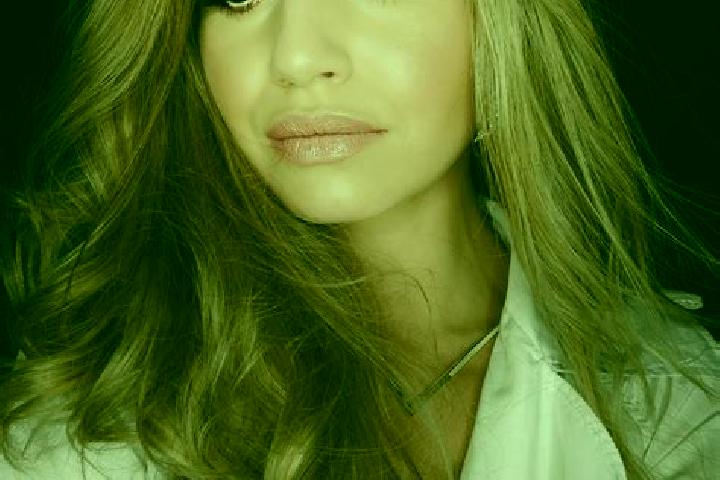 Ellie, 37 — Escort in Swinna, Poland