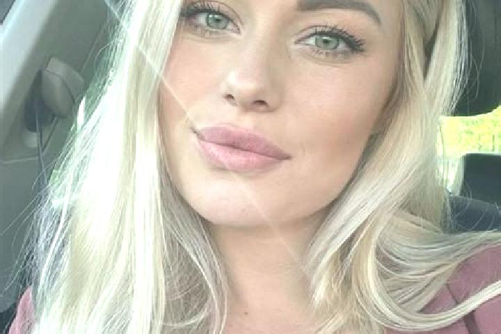 Ellie, 38, a blonde hazel-eyed indian companion based in Yavne el. Offering Overnight, Travel Companion, A-Level, Party Girl. Available for incall and outcal...