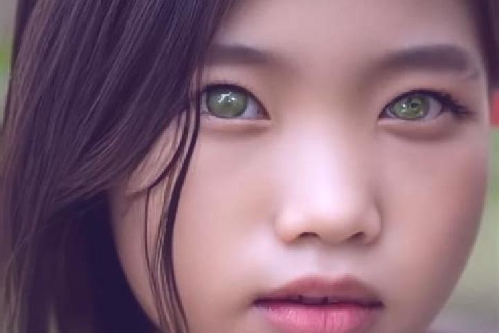 Ellie, 38, a dark blonde green-eyed asian companion based in Nanuque. Offering BDSM, Roleplay, Striptease, Travel Companion, Couples. Available for incall an...