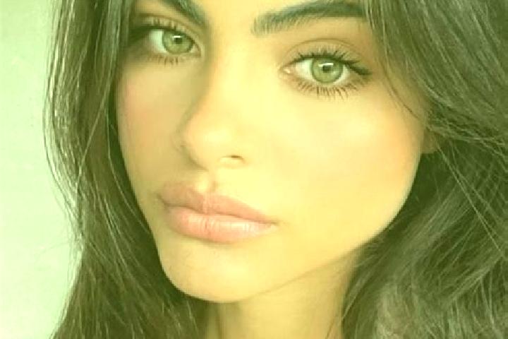 Emily, 20, a blonde dark-eyed indian companion based in Korem. Offering Striptease, CIM. Available for incall and outcall, overnight bookings available.