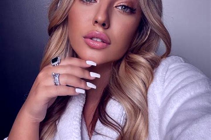Emily, 20, a blonde grey-eyed latina companion based in Kora. Offering A-Level, Massage, Prostate Massage, Travel Companion, 69. Available for incall and out...