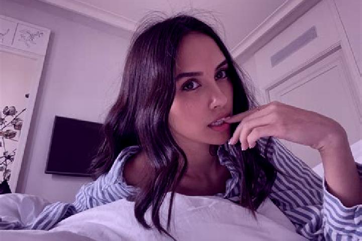 Emily, 20, a red grey-eyed ebony companion based in Peklenica. Offering Massage, Deep French Kissing, Travel Companion, Girlfriend Experience. Available for ...