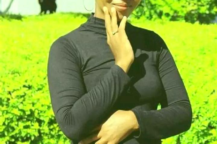Emily, 20 — Escort in Chadibe, Botswana
